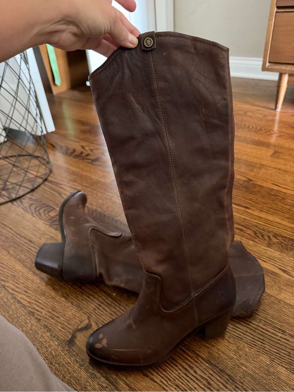 Frye Jolene Distressed Boots Festival Concert size 8 - Picture 3 of 6